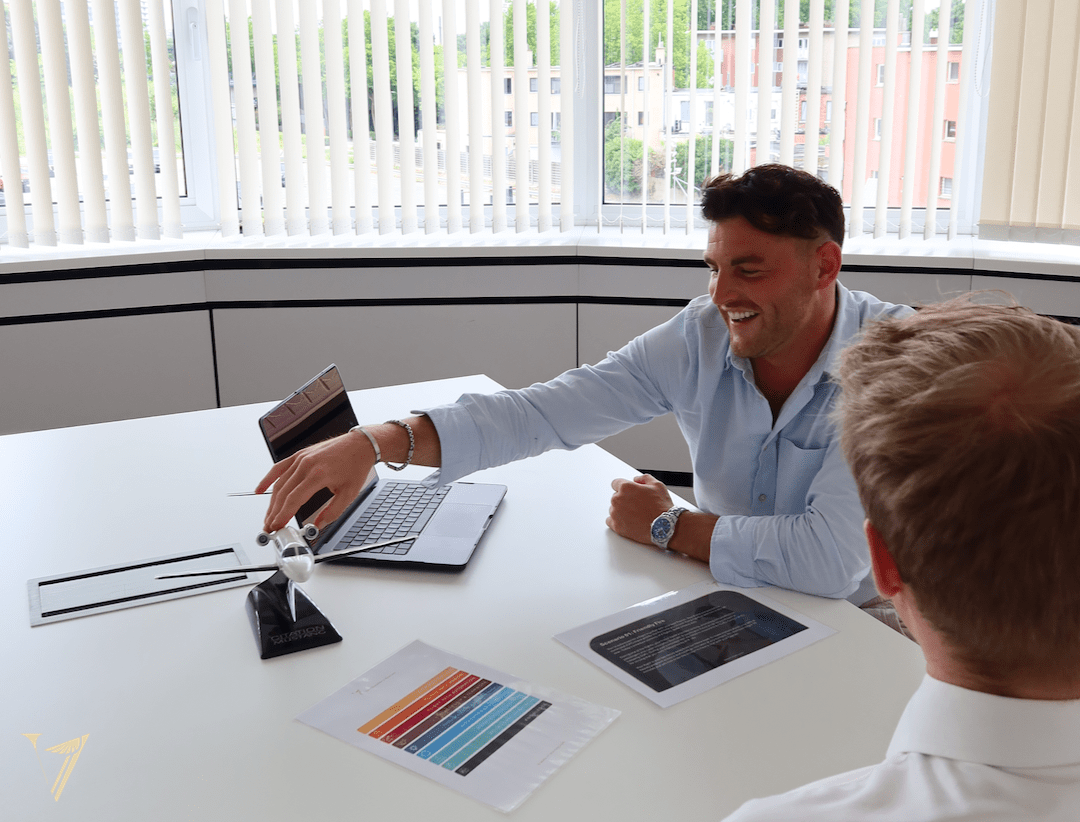 Personal support and guidance until you find a job at V1